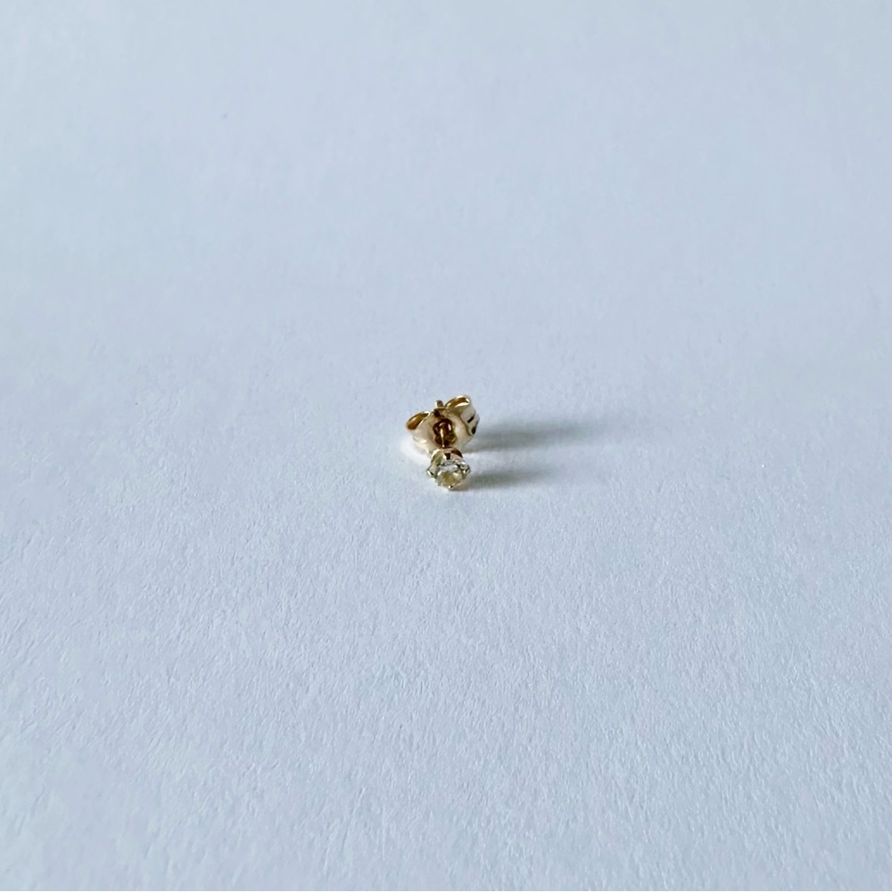 14k Yellow Gold Round 4-Prong Stud, Single